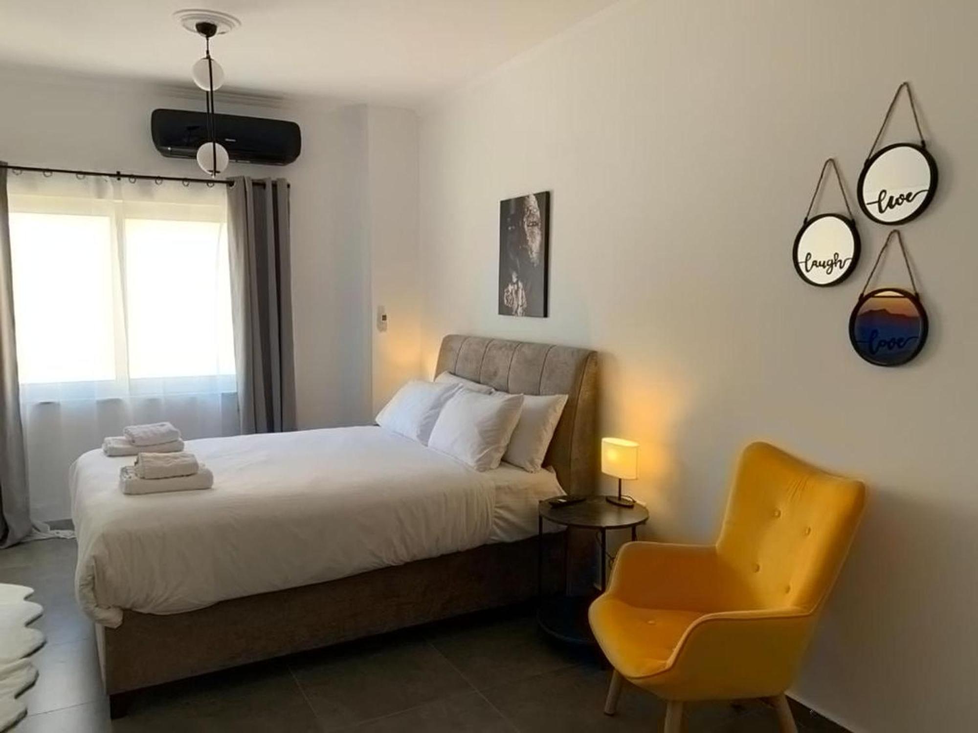 Afrodite Central Apartment By Vpn Atene Esterno foto