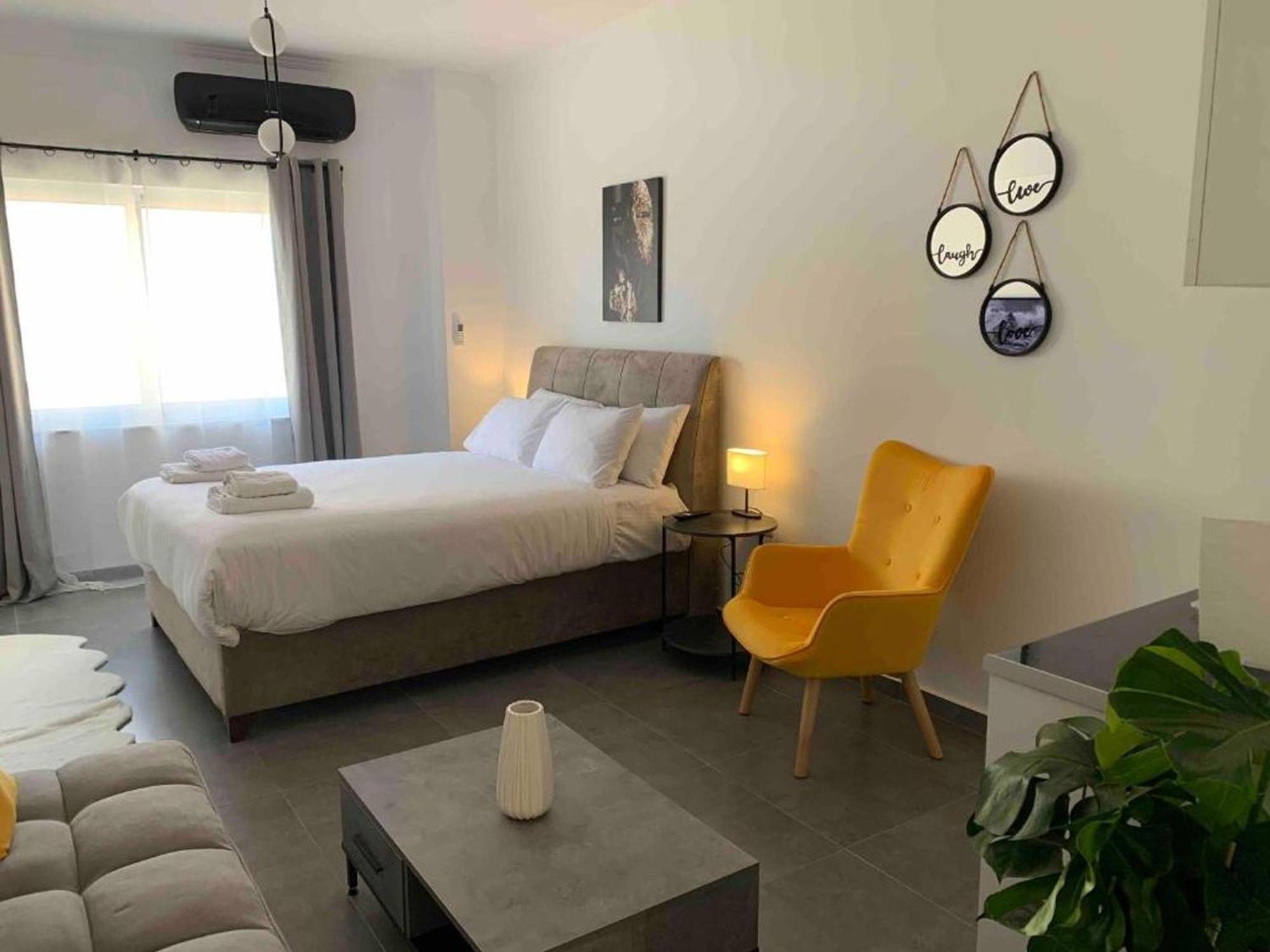 Afrodite Central Apartment By Vpn Atene Esterno foto